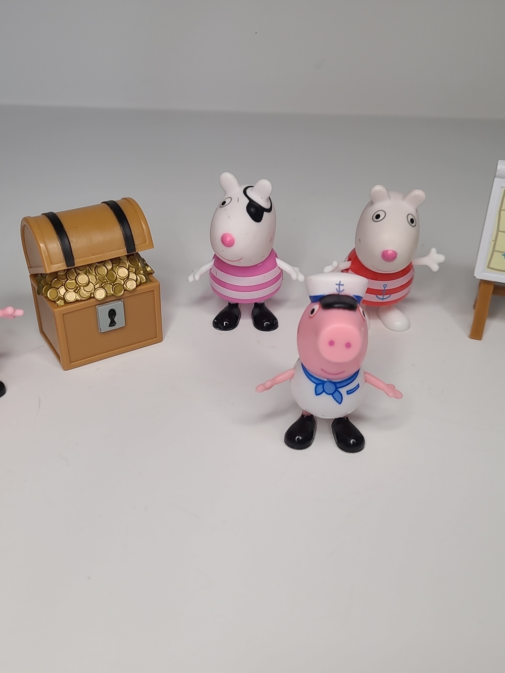 Peppa Pig Peppa's Pirates Sailor Map & Treasure